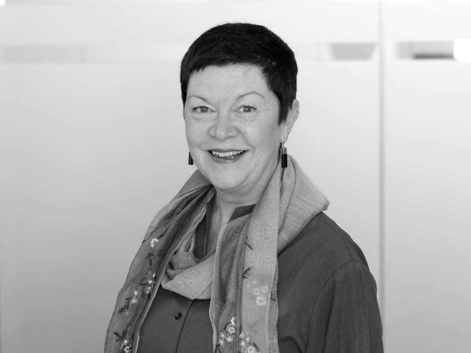 Sarah Earnshaw