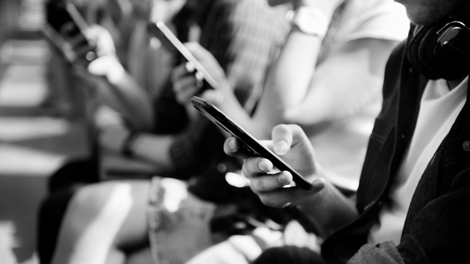 Kickoff clauses: navigating the legal field and negotiating contracts in the digital age