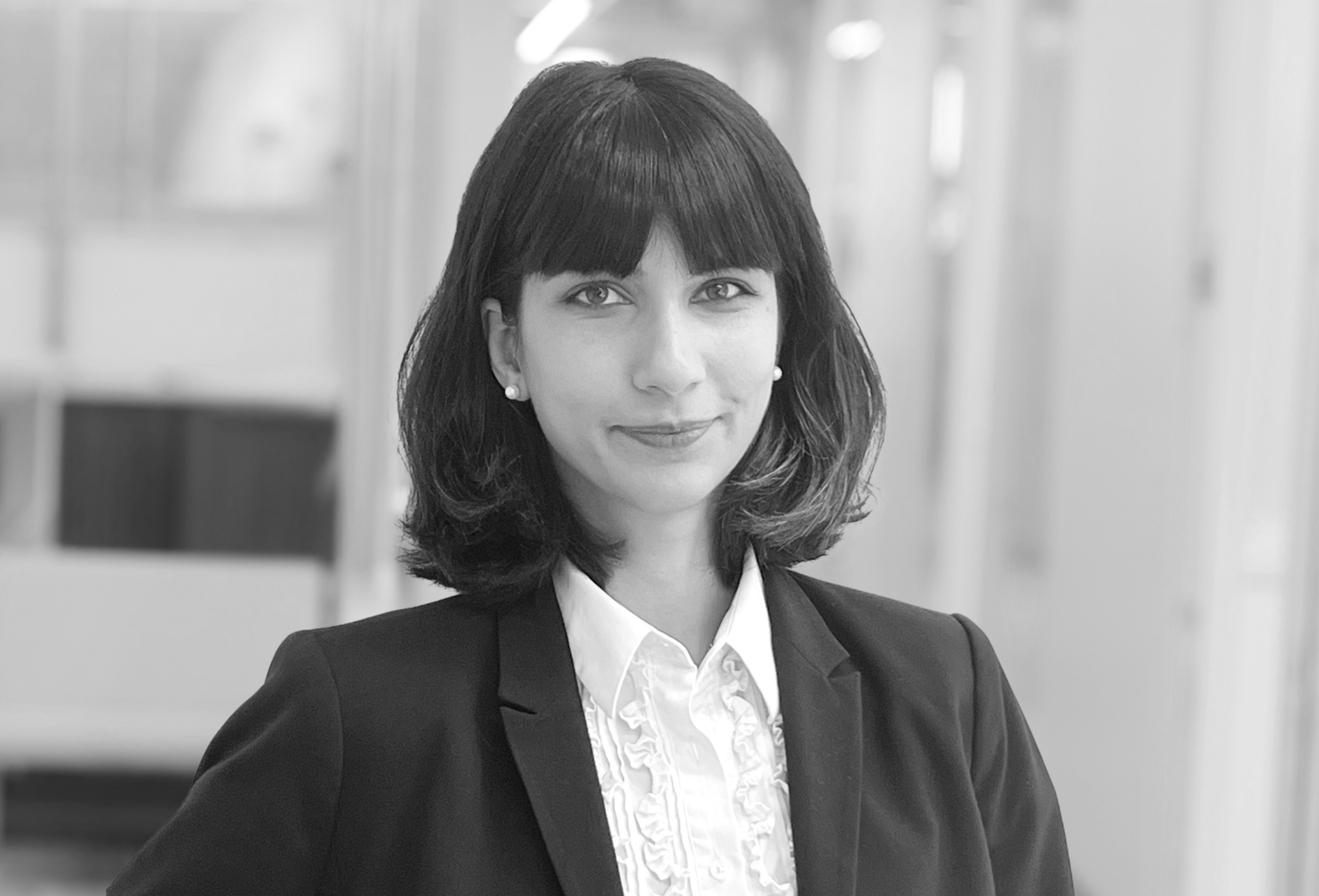Ida Abhari B W Photo
